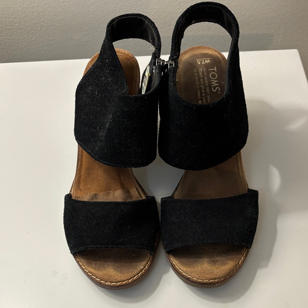 TOMS Women's Elegant Black Stacked Heel Sandals - 7.5M